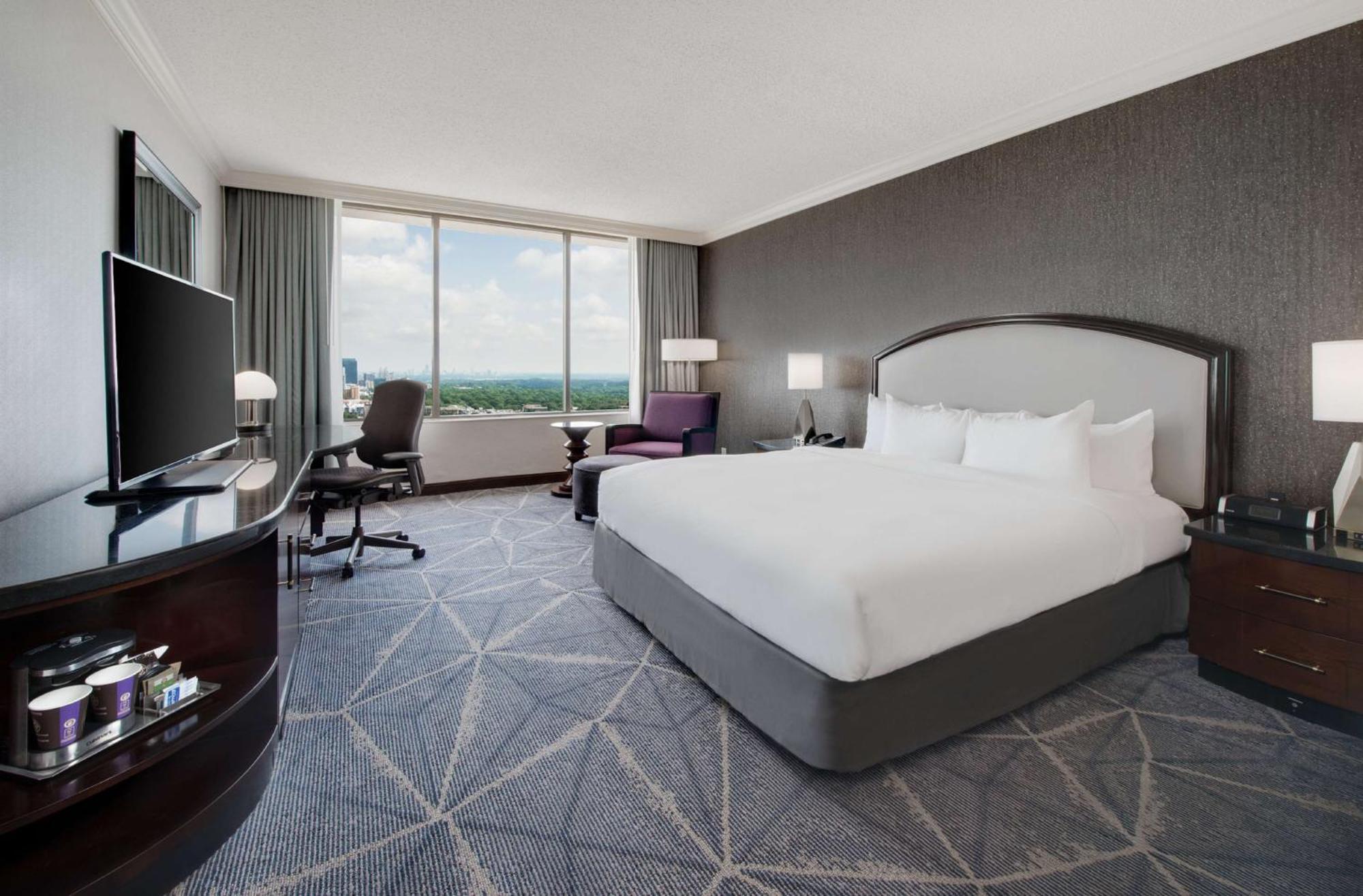 Hilton Atlanta Hotel Екстериор снимка