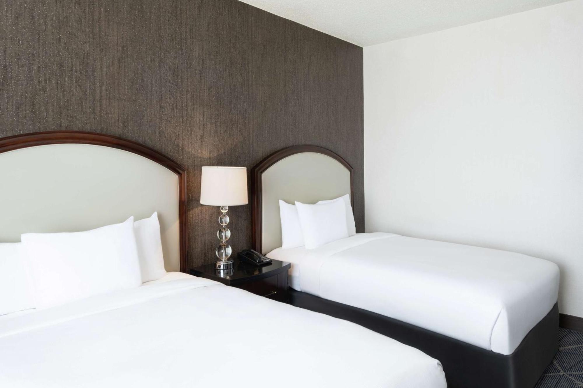 Hilton Atlanta Hotel Екстериор снимка